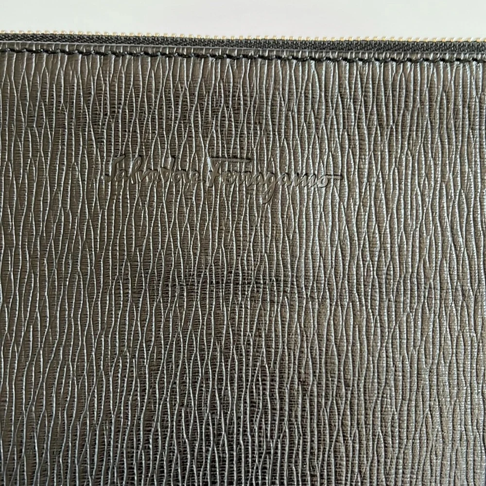 Salvatore Ferragamo Clutch Bag - Picture 2 of 8